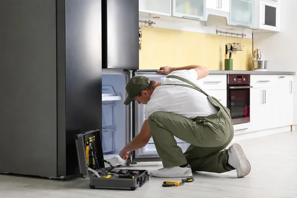 1 refrigerator repair2